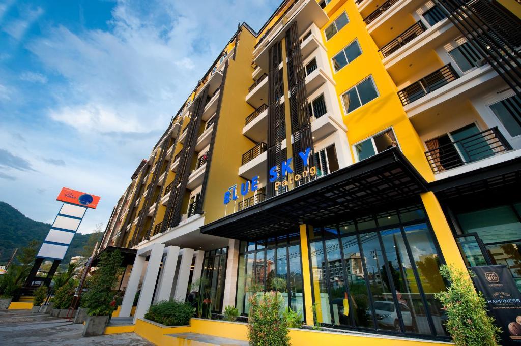 Blue Sky Patong Hotel Exterior foto