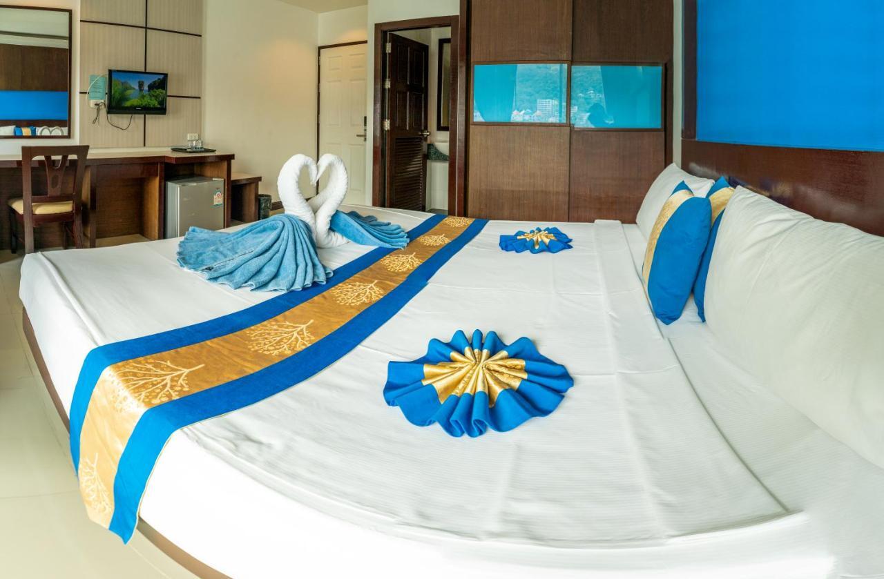 Blue Sky Patong Hotel Exterior foto