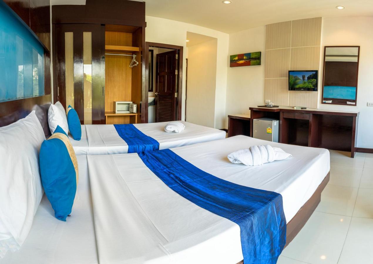 Blue Sky Patong Hotel Exterior foto