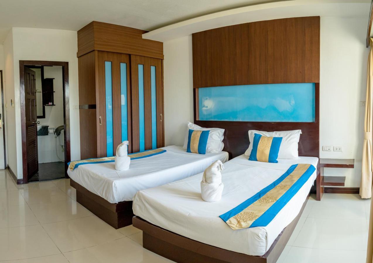 Blue Sky Patong Hotel Exterior foto